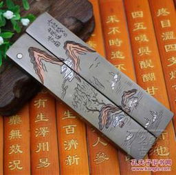 復(fù)古黃銅精雕山繪道圖花紋鎮(zhèn)尺 文化用品批發(fā)的藝術(shù)與商機(jī)
